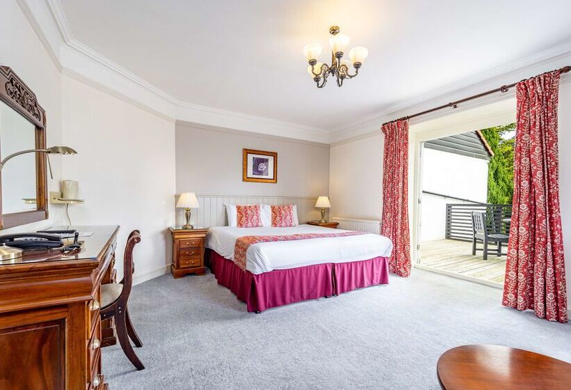 Best Western The Webbington Hotel & Spa