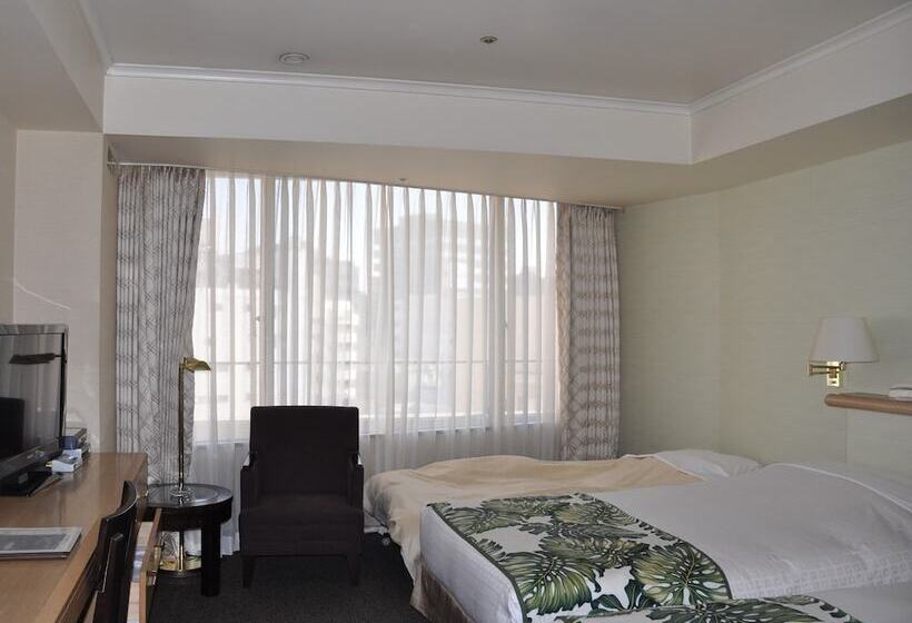 Breezbay Hotel Resort And Spa