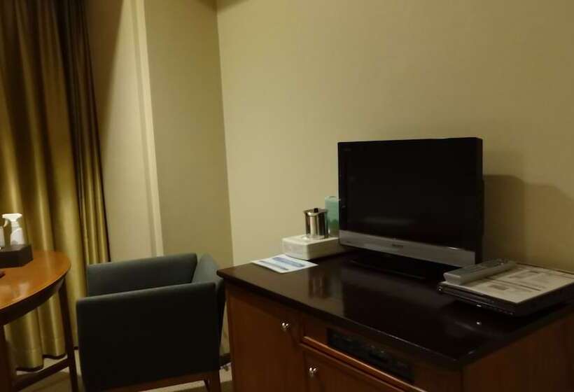 Breezbay Hotel Resort And Spa