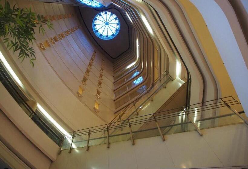 Breezbay Hotel Resort And Spa