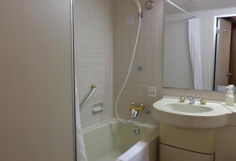 Breezbay Hotel Resort And Spa