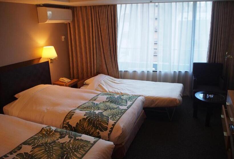 Breezbay Hotel Resort And Spa