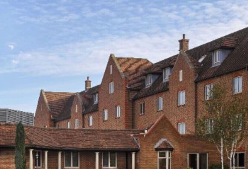 Cambridge Belfry Hotel & Spa