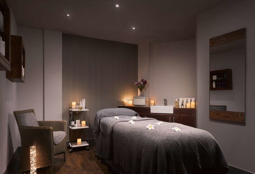 Cambridge Belfry Hotel & Spa