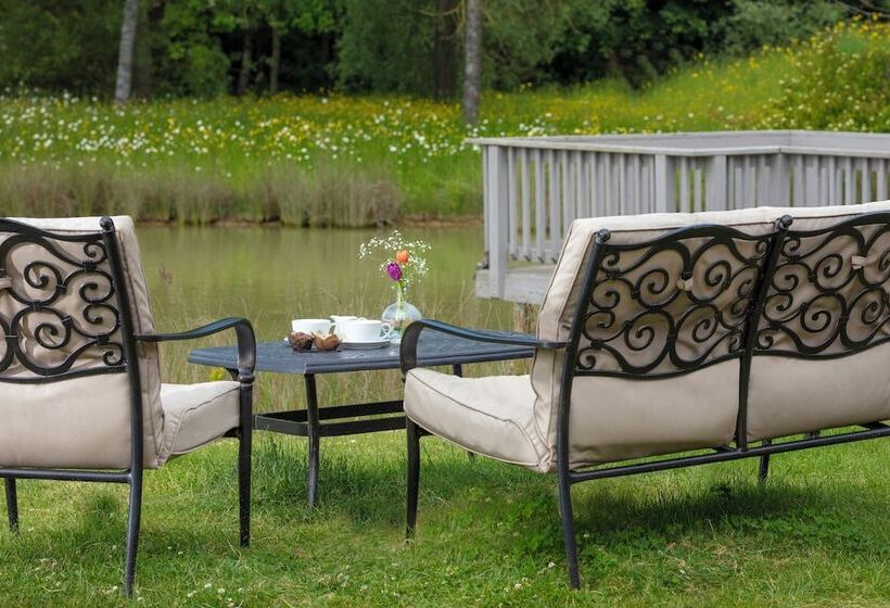 Cambridge Belfry Hotel & Spa