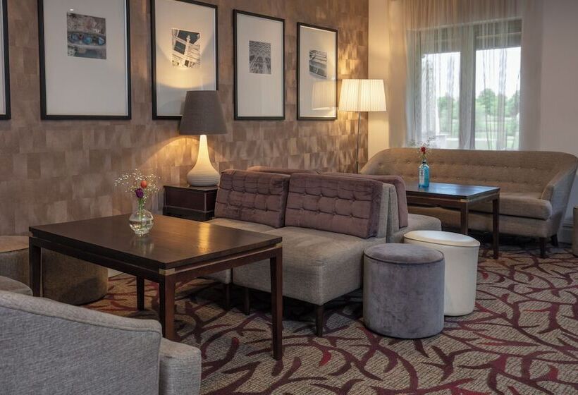 Cambridge Belfry Hotel & Spa