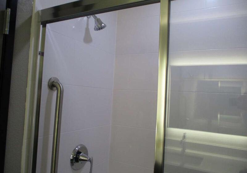 فندق Campanile Leicester