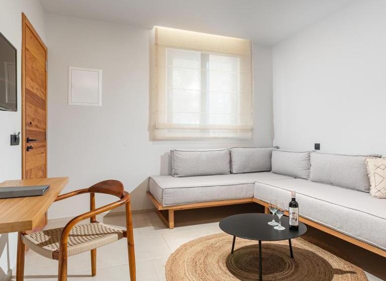 בית מלון כפרי Caravia Beach