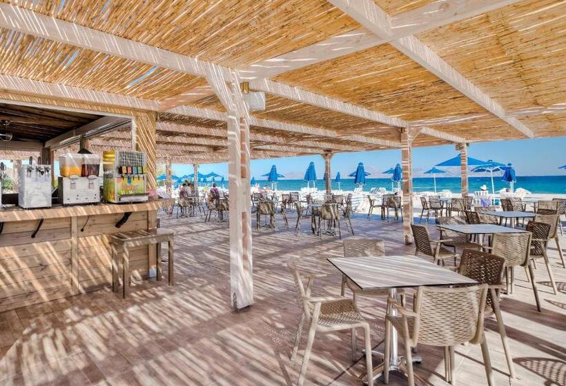 בית מלון כפרי Caravia Beach