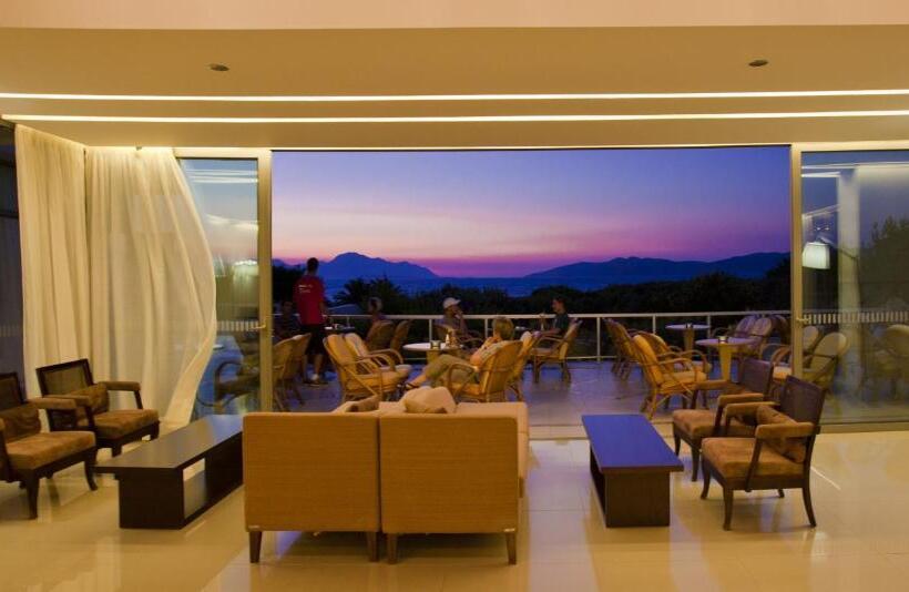 בית מלון כפרי Caravia Beach