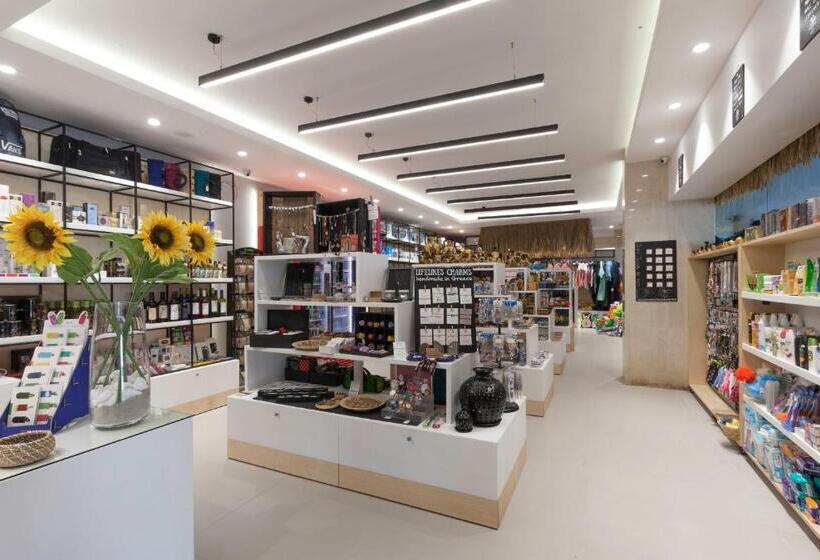 בית מלון כפרי Caravia Beach