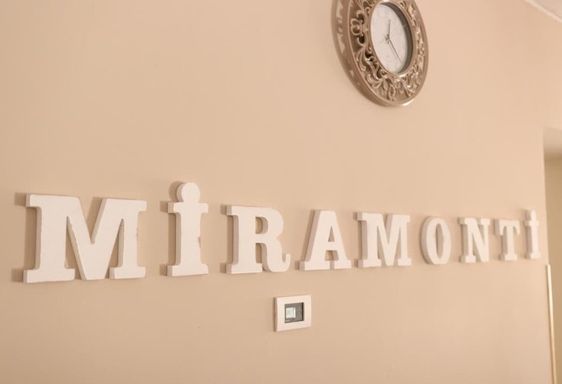 בית מלון כפרי Castel Miramonti