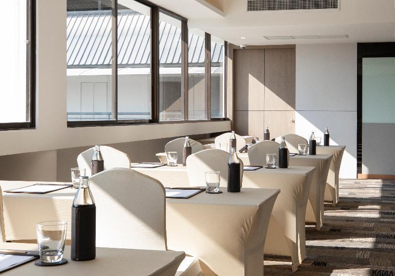 호텔 Centara Life Cha Am Beach Resort Hua Hin