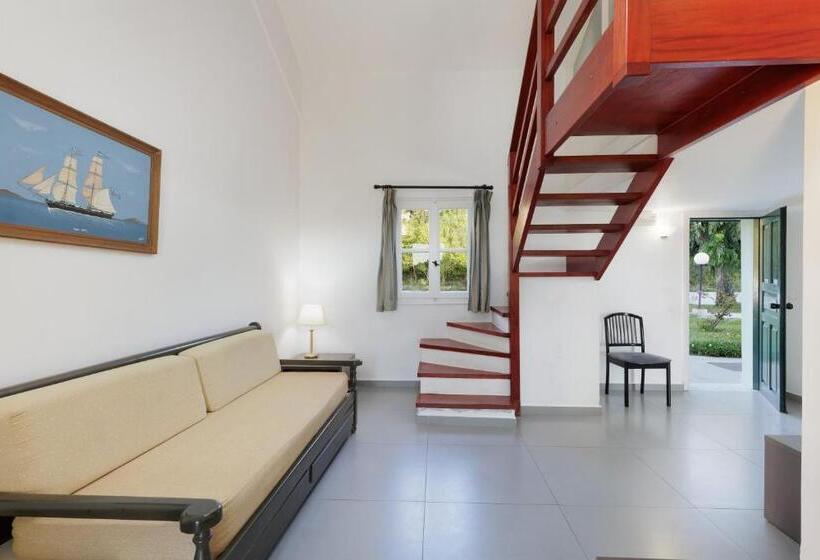 호텔 Century Resort