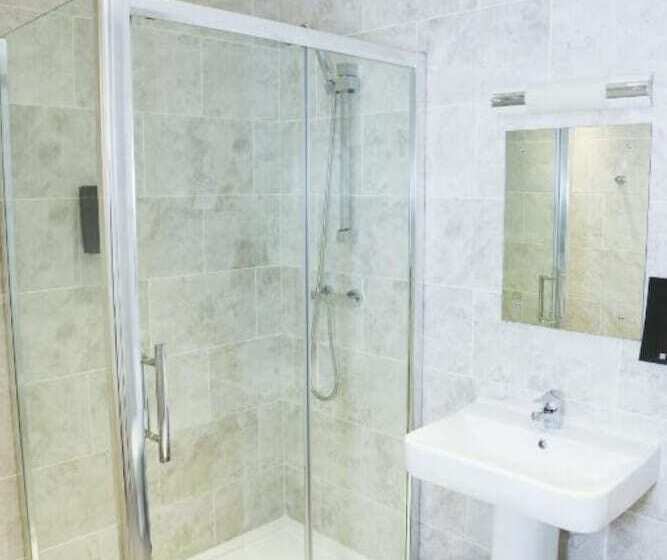 Отель The Clubhouse B&b