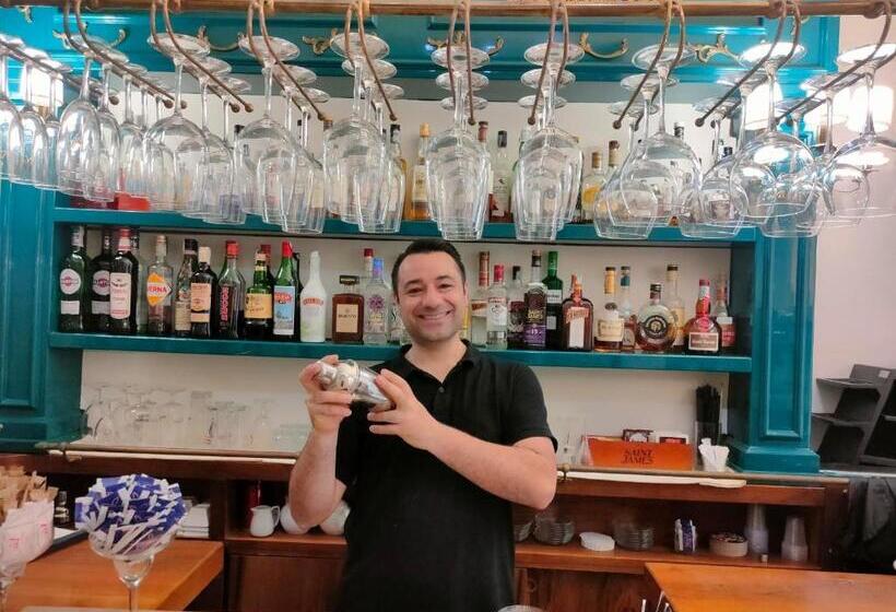 בית מלון כפרי Columbia Wellness & Spa