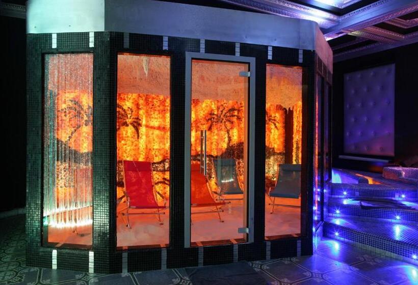 בית מלון כפרי Columbia Wellness & Spa