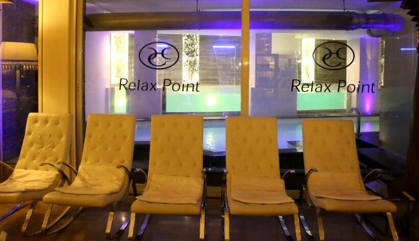 בית מלון כפרי Columbia Wellness & Spa