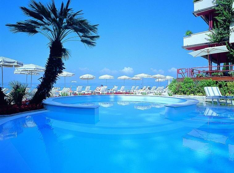 فندق Continental Wellness & Spa