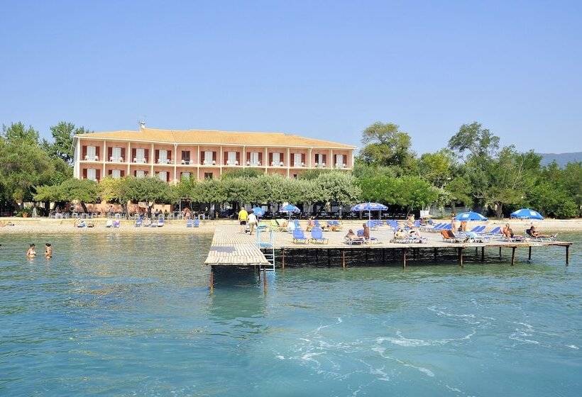 هتل Dassia Beach