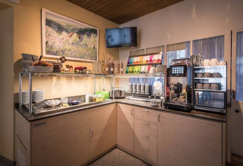 בית מלון כפרי Derby Interlaken   Action & Relax Hub