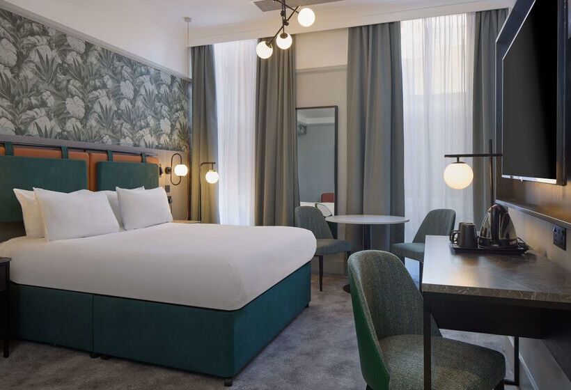 בית מלון כפרי Doubletree By Hilton Brighton Metropole