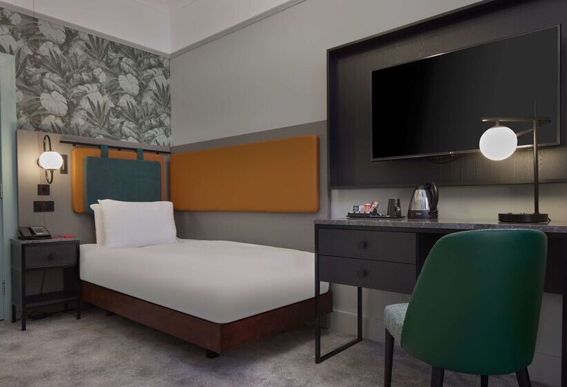 בית מלון כפרי Doubletree By Hilton Brighton Metropole