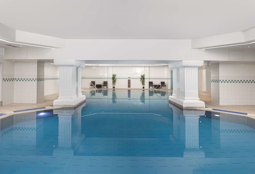 בית מלון כפרי Doubletree By Hilton Brighton Metropole