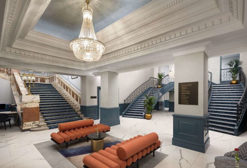 בית מלון כפרי Doubletree By Hilton Brighton Metropole