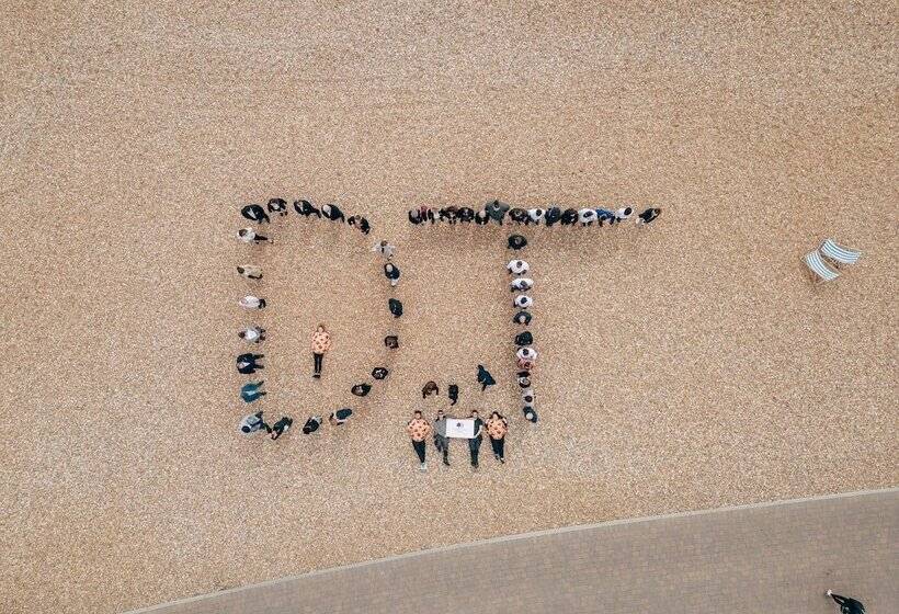 בית מלון כפרי Doubletree By Hilton Brighton Metropole