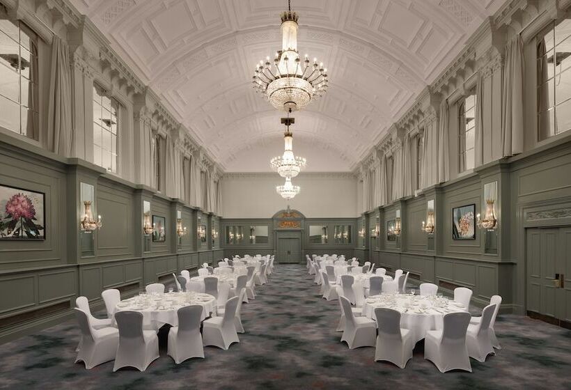 בית מלון כפרי Doubletree By Hilton Brighton Metropole