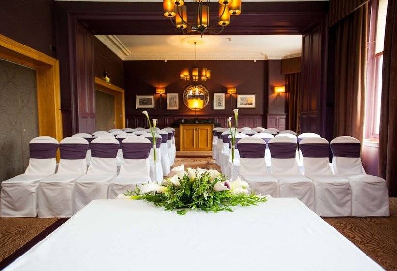 호텔 Doubletree By Hilton Dunblane Hydro