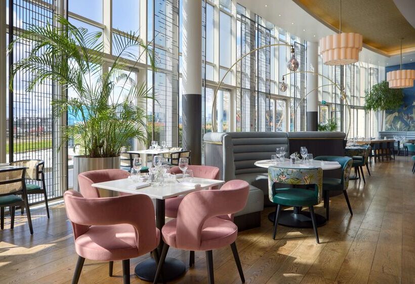 Doubletree By Hilton Hotel London Excel