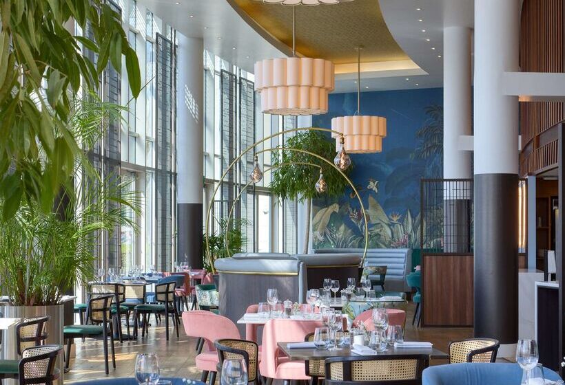 Doubletree By Hilton Hotel London Excel