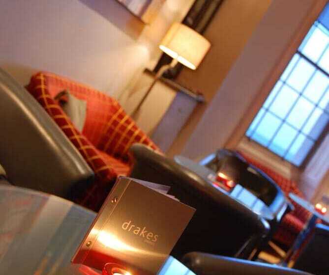 Отель Drakes