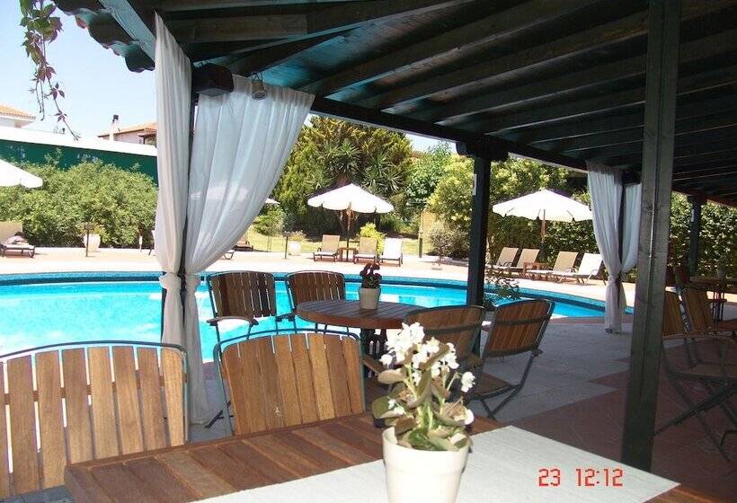 בית מלון כפרי Eden