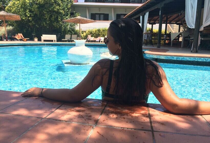 בית מלון כפרי Eden