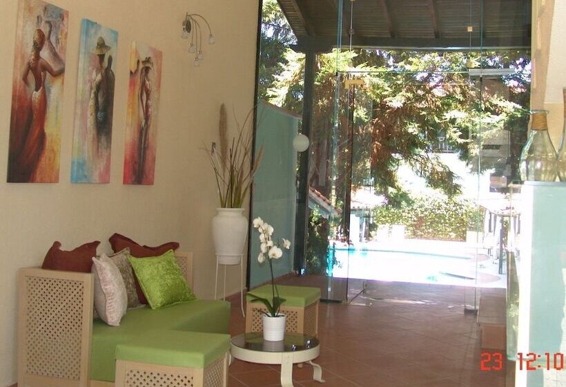 בית מלון כפרי Eden