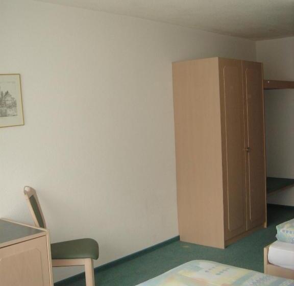 فندق Eden Sisikon