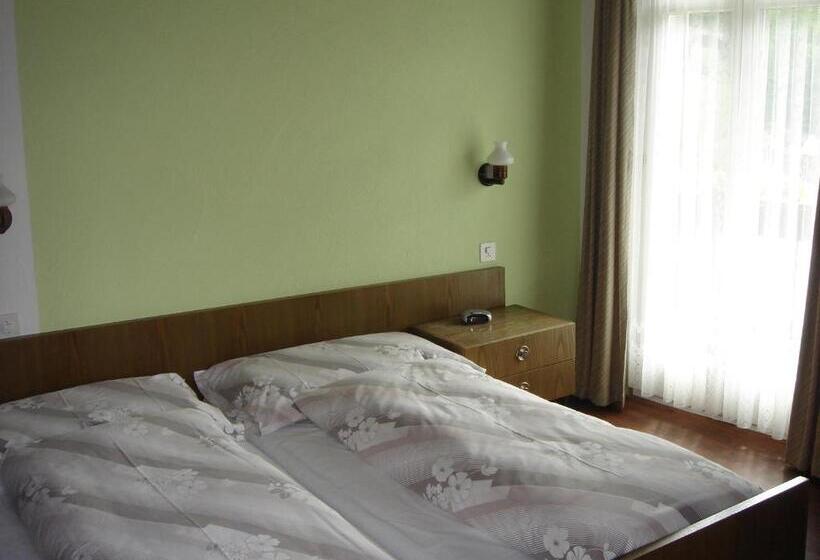 فندق Eden Sisikon