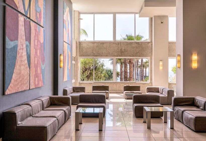 בית מלון כפרי Esperides Beach Resort