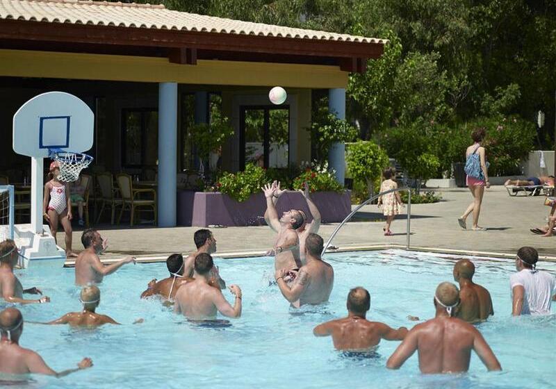 בית מלון כפרי Esperides Beach Resort