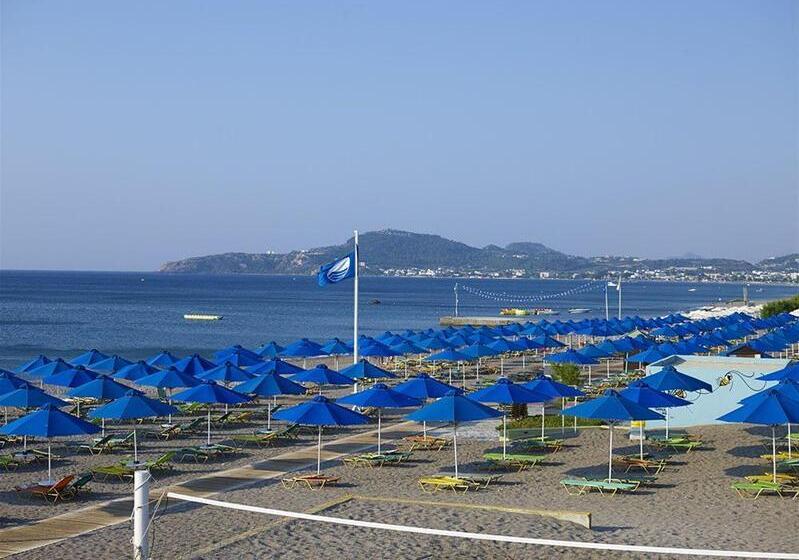 בית מלון כפרי Esperides Beach Resort