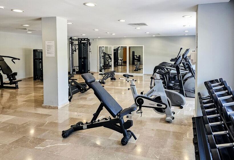 בית מלון כפרי Esperides Beach Resort