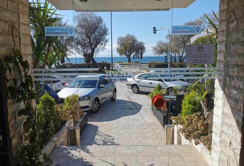 בית מלון כפרי Galini Palace