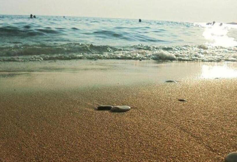 בית מלון כפרי Galini Palace