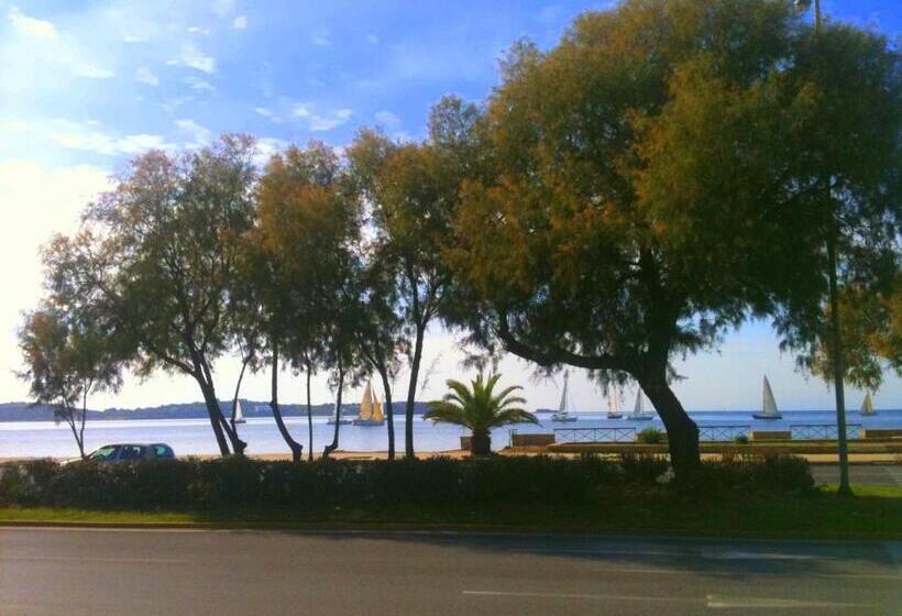 בית מלון כפרי Galini Palace