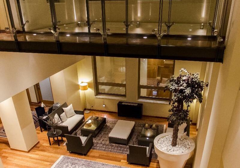 호텔 Gdm Megaron, Historical Monument