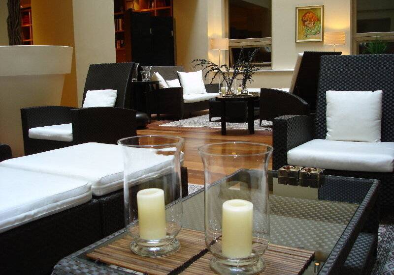 호텔 Gdm Megaron, Historical Monument