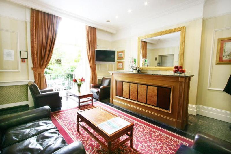 Отель Grange Clarendon